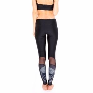Terez Skull Leggings